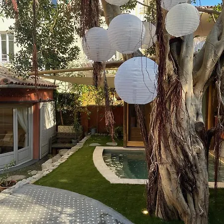 3 Bedrooms Sur Villa *