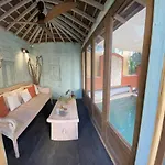 3 Bedrooms Sur
