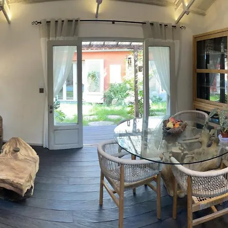빌라 3 Bedrooms Sur