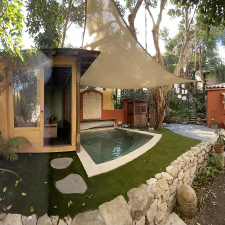 3 Bedrooms Sur Villa