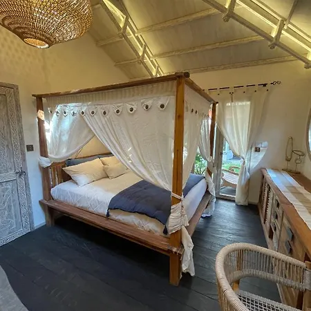 Villa 3 Bedrooms Sur *