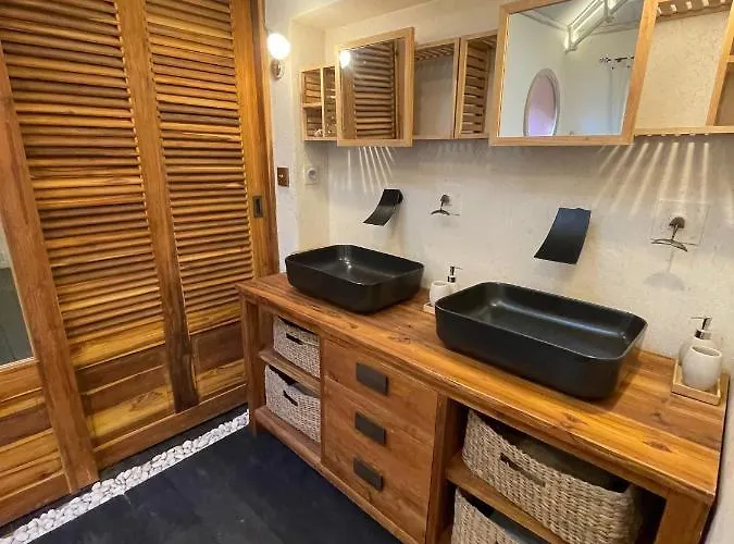 Villa 3 Bedrooms Sur