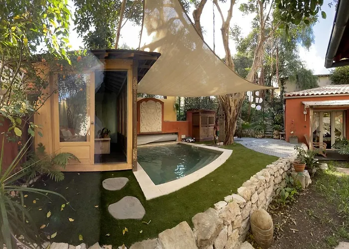 3 Bedrooms Sur Villa