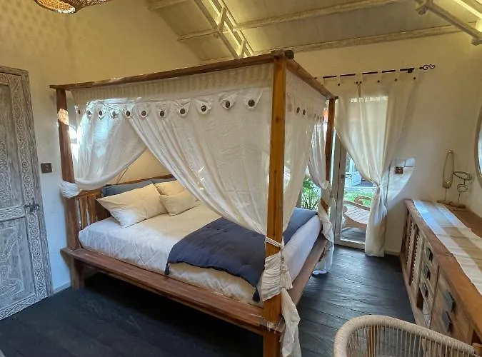 Villa 3 Bedrooms Sur *