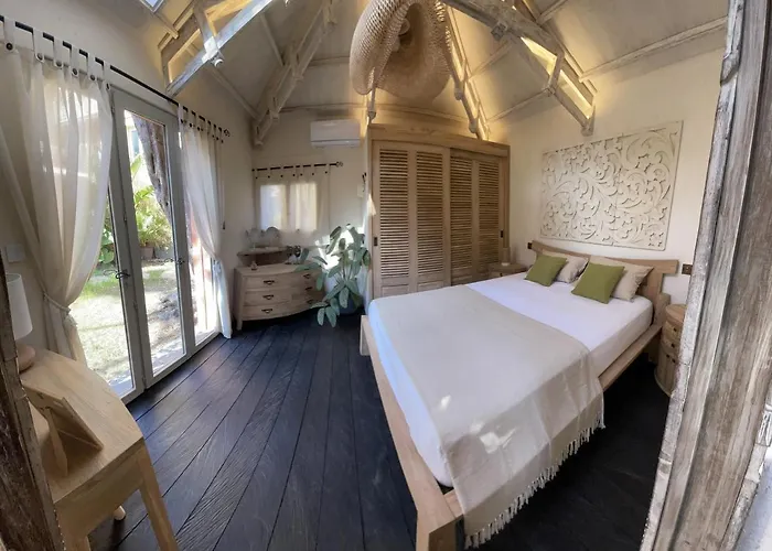 3 Bedrooms Sur