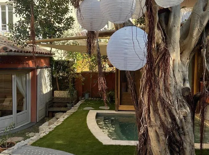 3 Bedrooms Sur Villa *