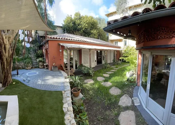 3 Bedrooms Sur *