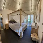 3 Bedrooms Sur *