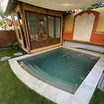 빌라 3 Bedrooms Sur *
