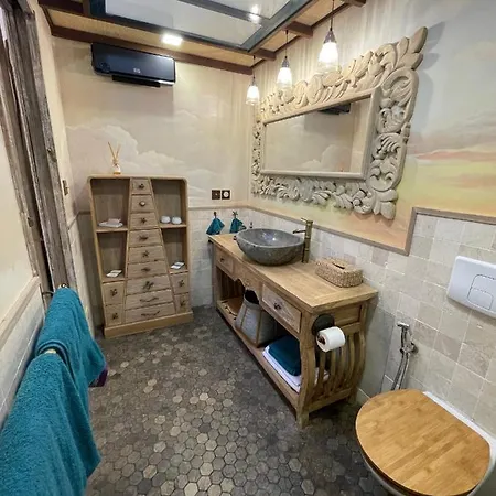 Villa 3 Bedrooms Sur *