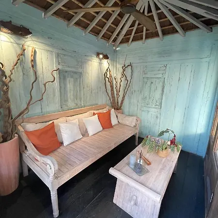 Villa 3 Bedrooms Sur *